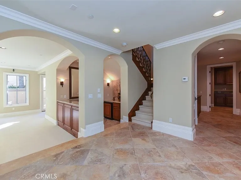 11 Skyridge — Photo 36