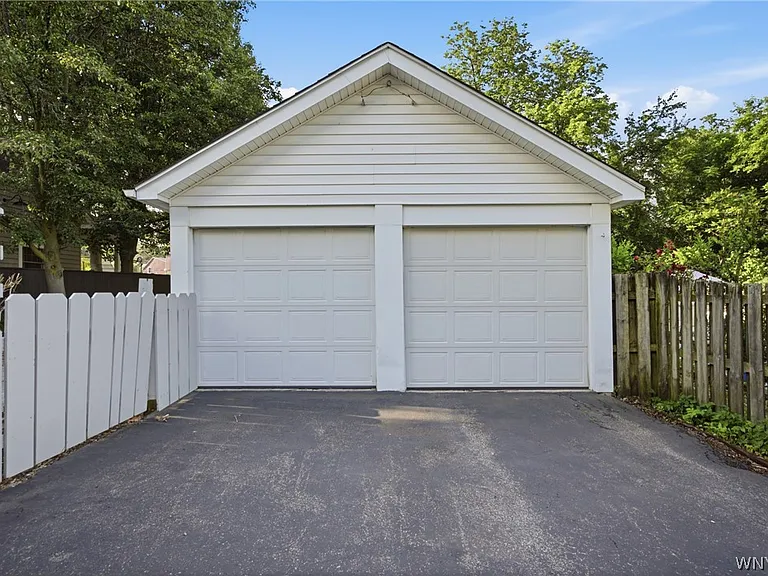 259 California Dr — Photo 25
