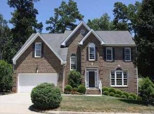 216 Arbordale Ct, Cary, NC 27518