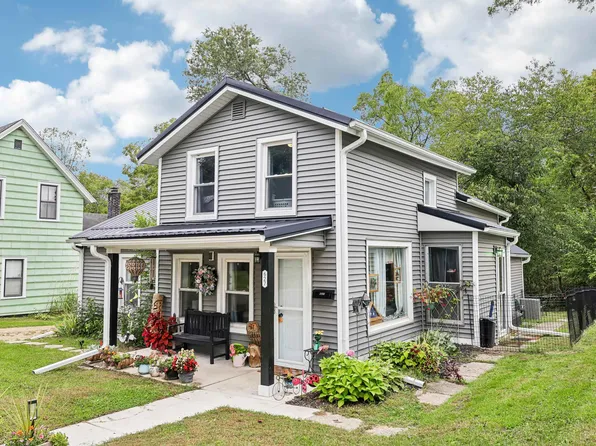 627 E Conant St, Portage, WI 53901