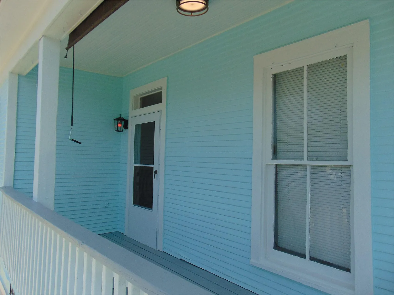2 bed, 1.0 bath, 912 sqft, $1,700 — Photo 3