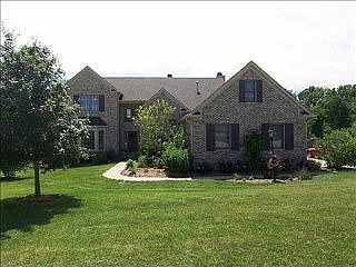 1st image of 1142 Huntington Woods Point