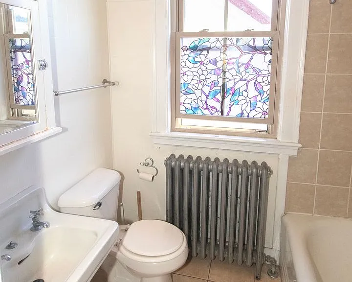 438 State St — Photo 18