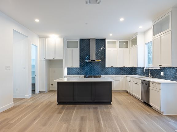 4th image of 8221 OLD AUSTIN ROAD