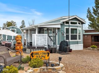 2224 Wrangler Way, Overgaard, AZ 85933