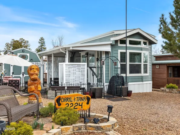 2224 Wrangler Way, Overgaard, AZ 85933