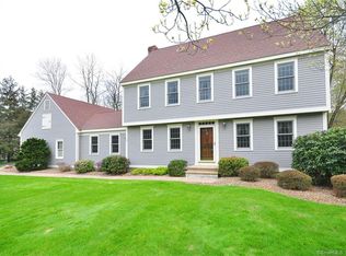 311 Hitching Post Ln, Windsor, CT 06095