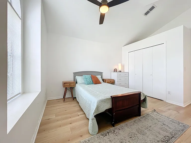 489 Harvest Oak Ct — Photo 18