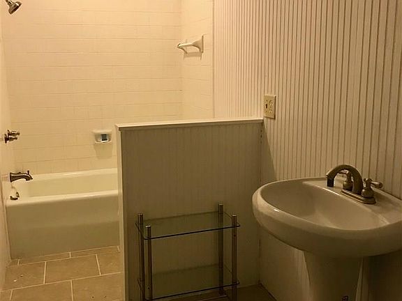 5th image of 4603 Aberdeen Dr