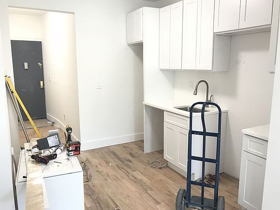 3rd image of 75 E 21st St APT 4J
