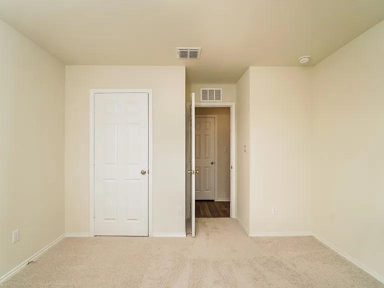 819 Retama Pass — Photo 13