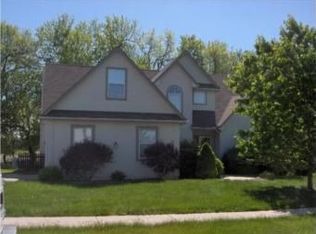 1201 SE Princeton Dr, Lees Summit, MO 64081