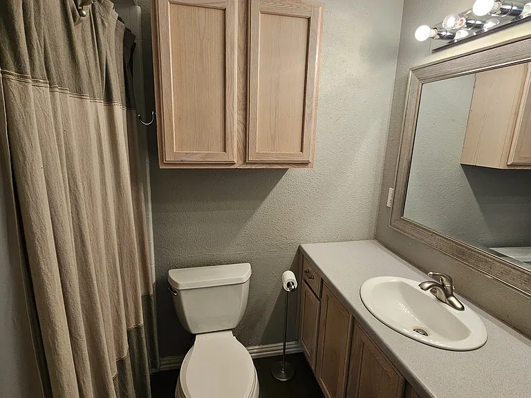 416 Thorn Wood Dr — Photo 6