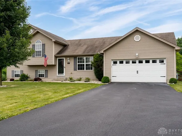 623 Blazing Trl, Oregonia, OH 45054