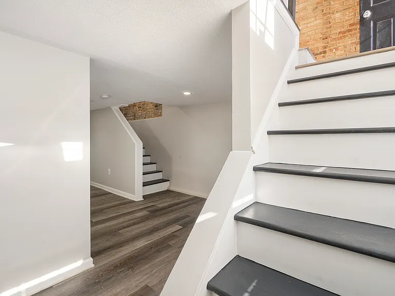 1512 E Lafayette Ave — Photo 26