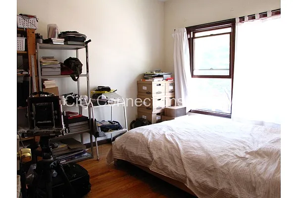 Rented by City Connections Realty | media 8