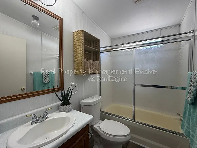 1514 E Muriel Dr — Photo 11