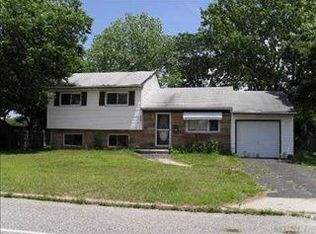 374 Eastwood Blvd, Centereach, NY 11720