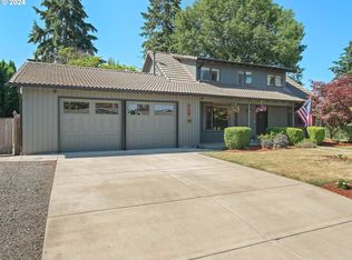 808 NE Baldwin Dr, Hillsboro, OR