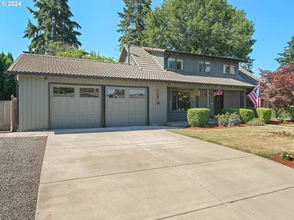 808 NE Baldwin Dr, Hillsboro, OR 97124