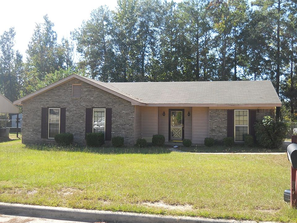 2nd image of 3075 Viking Dr