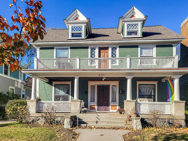 631 Paris Ave SE — Photo 17