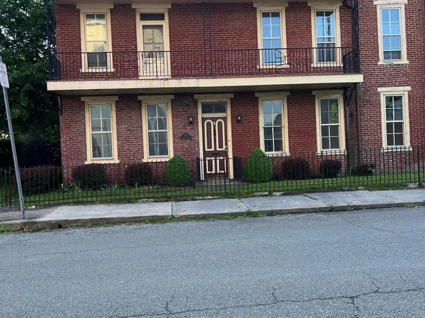 30 N 9th St, Ashland, PA 17921