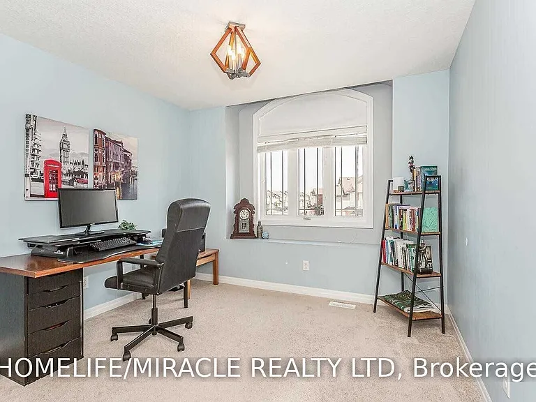 944 Dunblane Ct — Photo 25