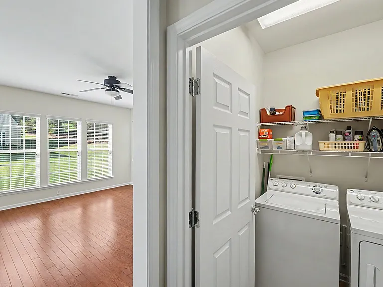 9009 Smokey Hill Ln — Photo 24