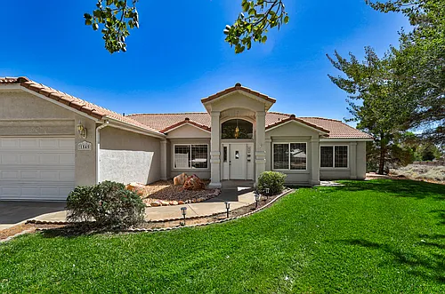 1545 W 5650 N Photo 1