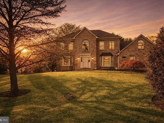3rd image of 11028 Plumwood Cir