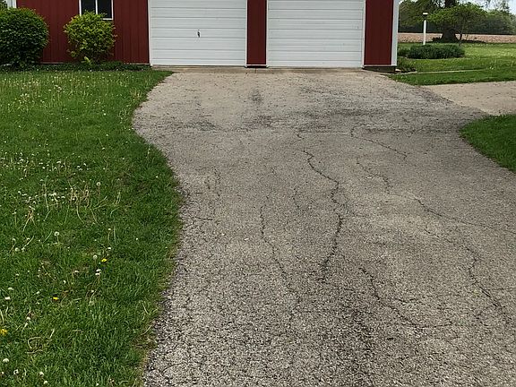Detached 2 car garage