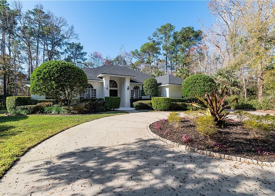 1st image of 297 Leslie Ln
