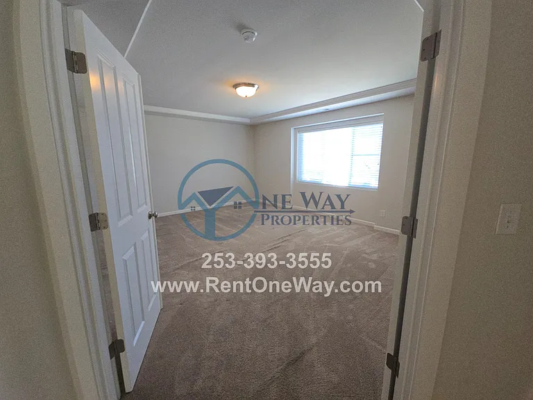 10518 191st Street Ct E — Photo 14