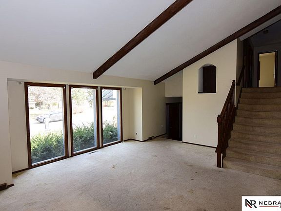4th image of 514 Martin Dr N