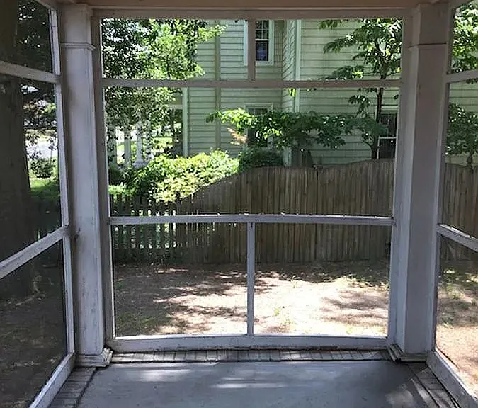 502 W College Ave — Photo 4