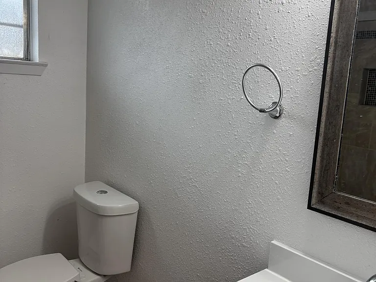 10446 Towneview Dr — Photo 10