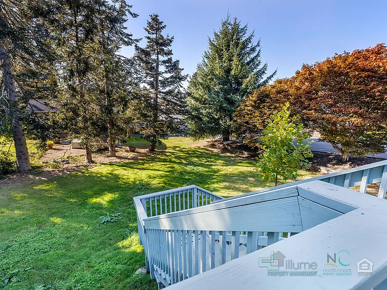 242 Hemlock St — Photo 22