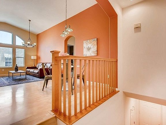 4th image of 11642 Miro Cir