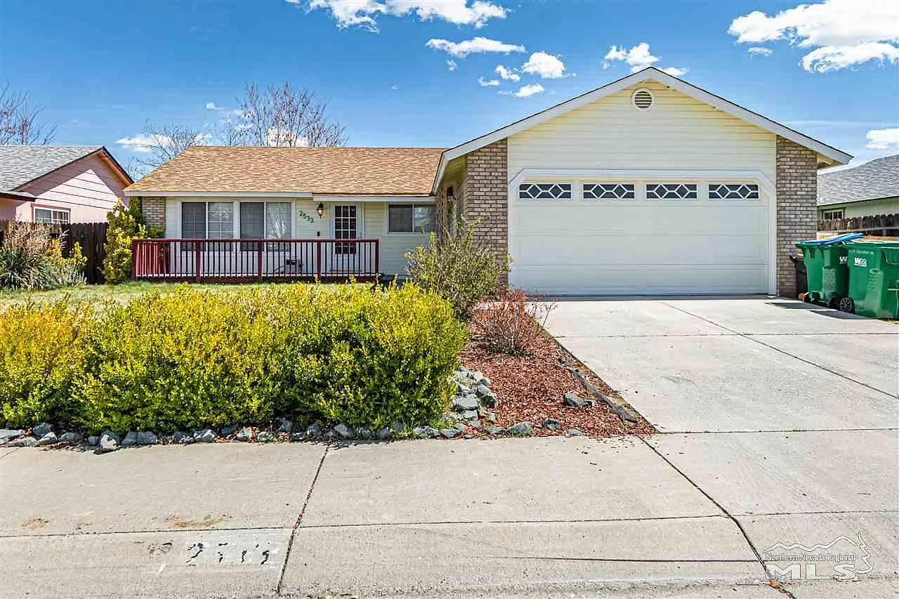 2533 Pinion Pine Dr photo 1
