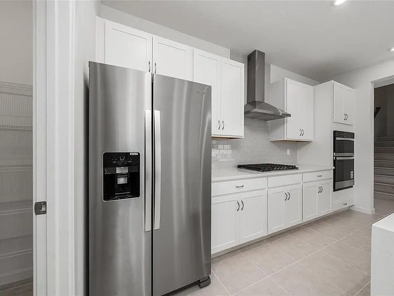 2402 Celebration Blvd — Photo 9