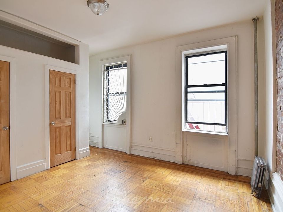 1st image of 3660 Broadway #54