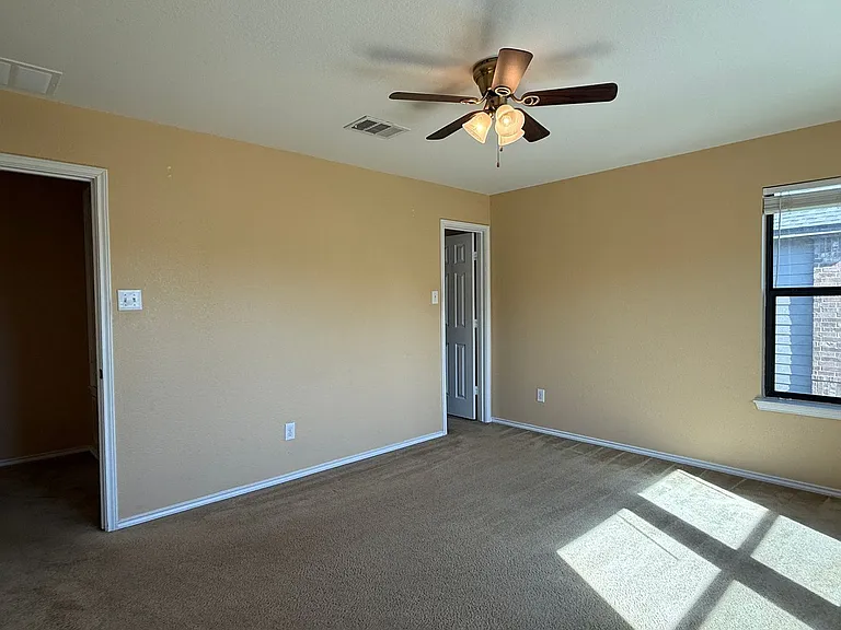 2250 Howry Dr — Photo 9