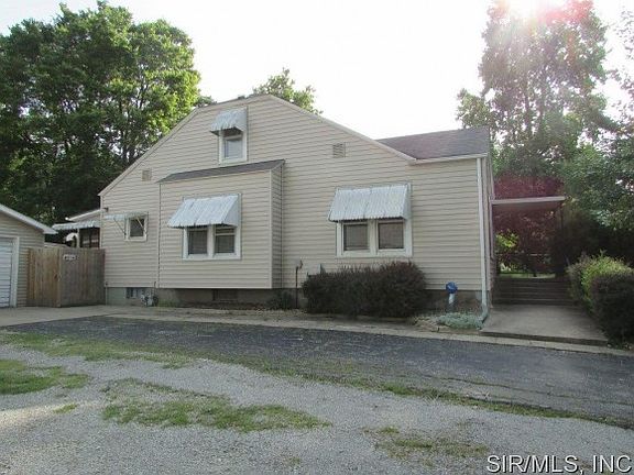5th image of 518 W Tremont St