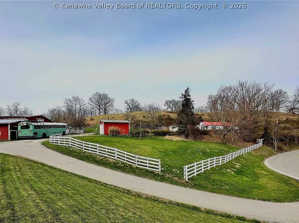 1st image of 3334 Redmond Ridge Rd