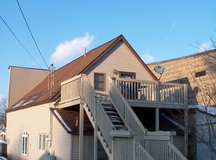 211 W Upton Ave, Reed City, MI 49677