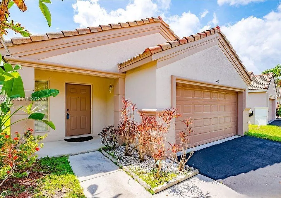 1530 Canary Island Dr