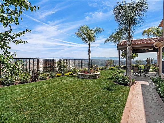 3rd image of 29538 Hacienda Dr