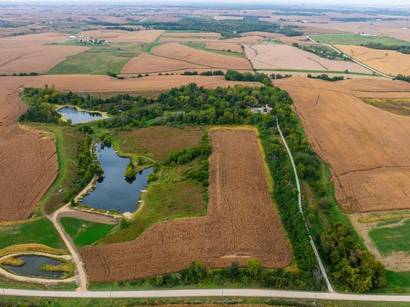 4470 270th St, Stockton, IA 52769