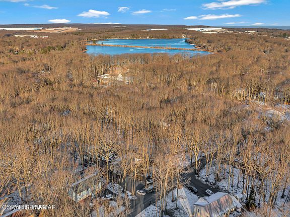 3rd image of 110 Linden Loop